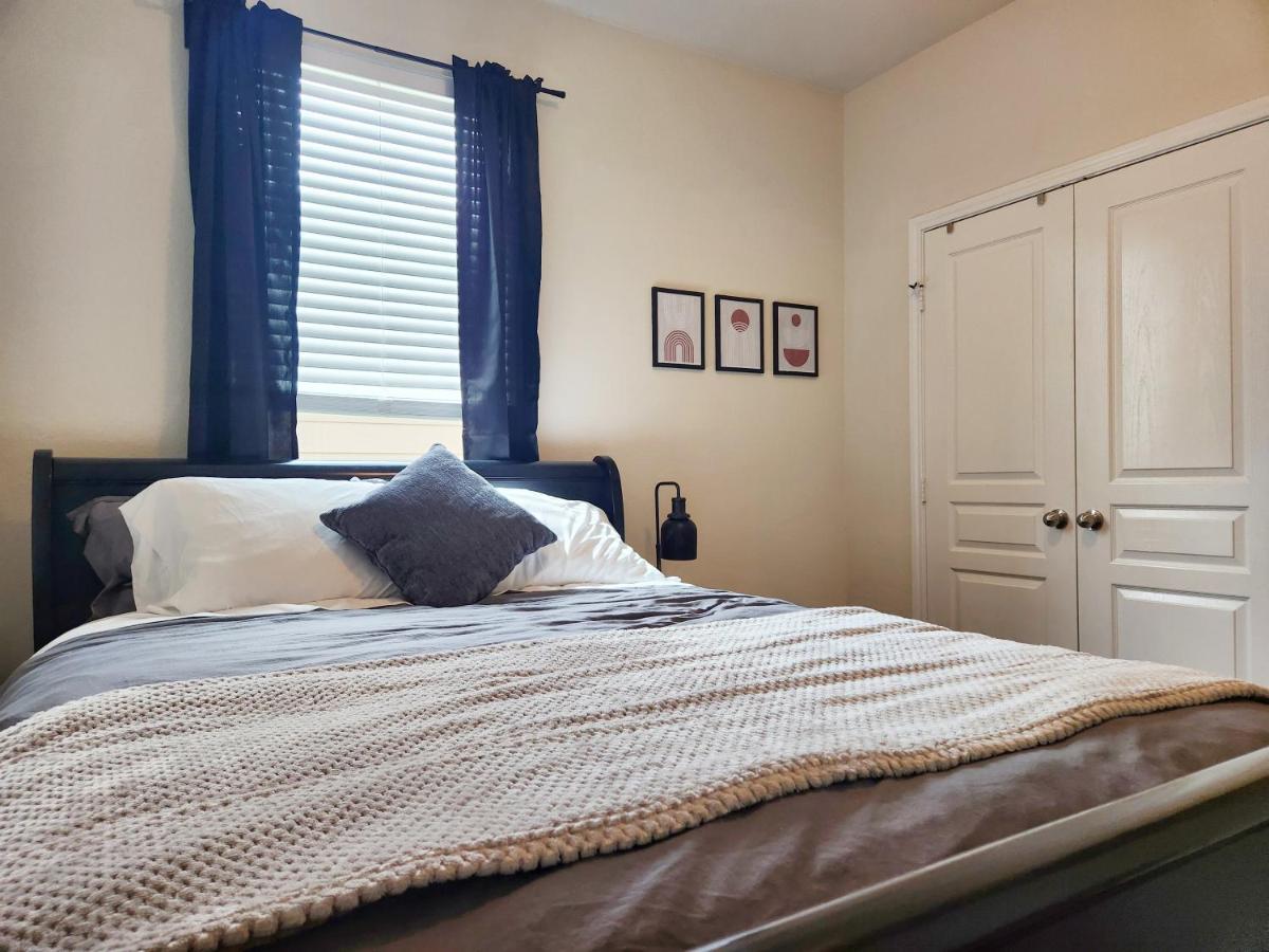 4 Bedroom Home Near Downtown Med Center Nrg Stadium Pearland Skyview Long By Ion Rentals Houston Exterior photo